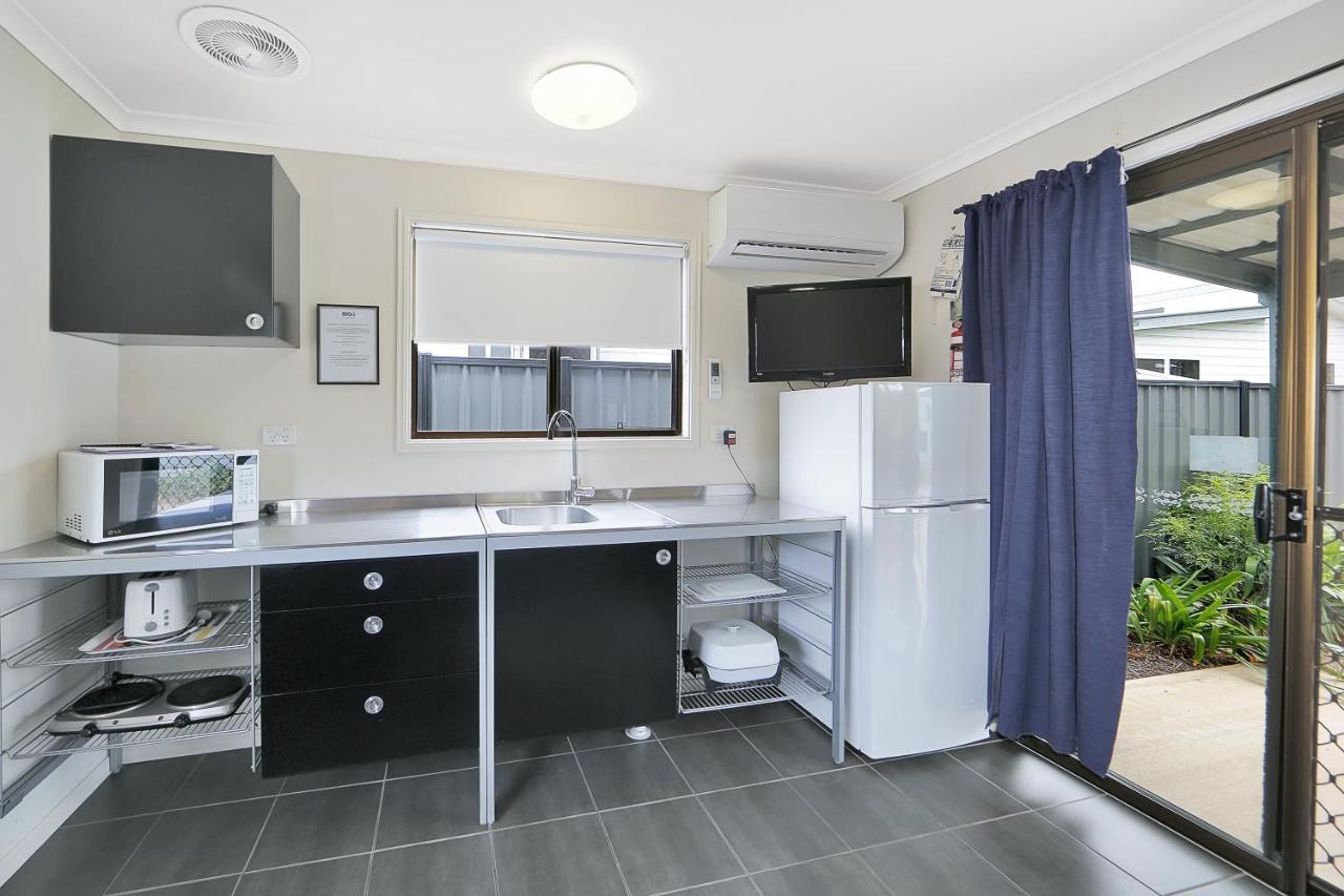 Cane Village Holiday Park Bundaberg Exteriör bild