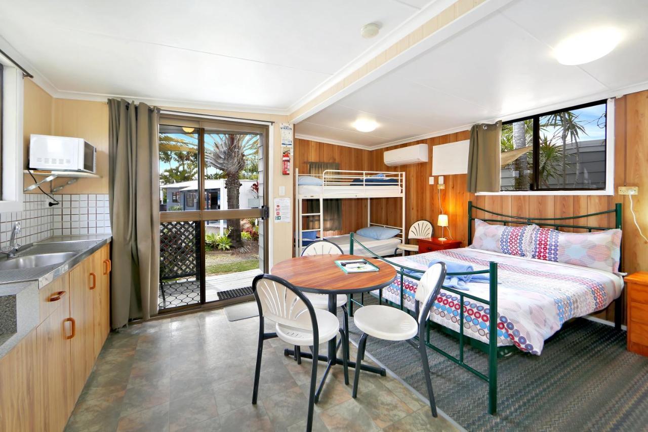 Cane Village Holiday Park Bundaberg Exteriör bild