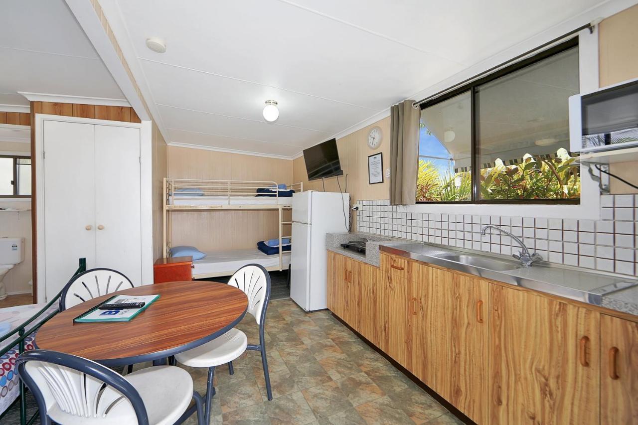 Cane Village Holiday Park Bundaberg Exteriör bild