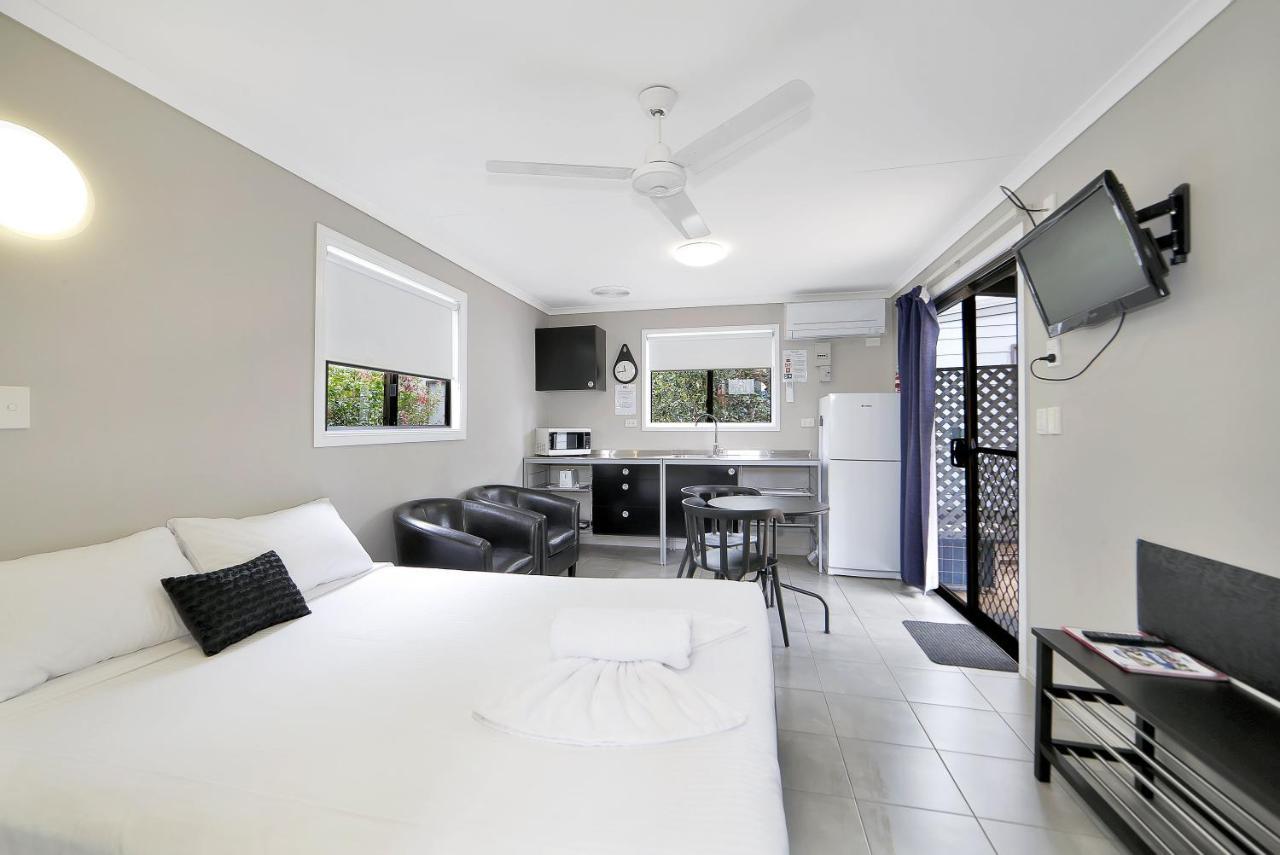 Cane Village Holiday Park Bundaberg Exteriör bild