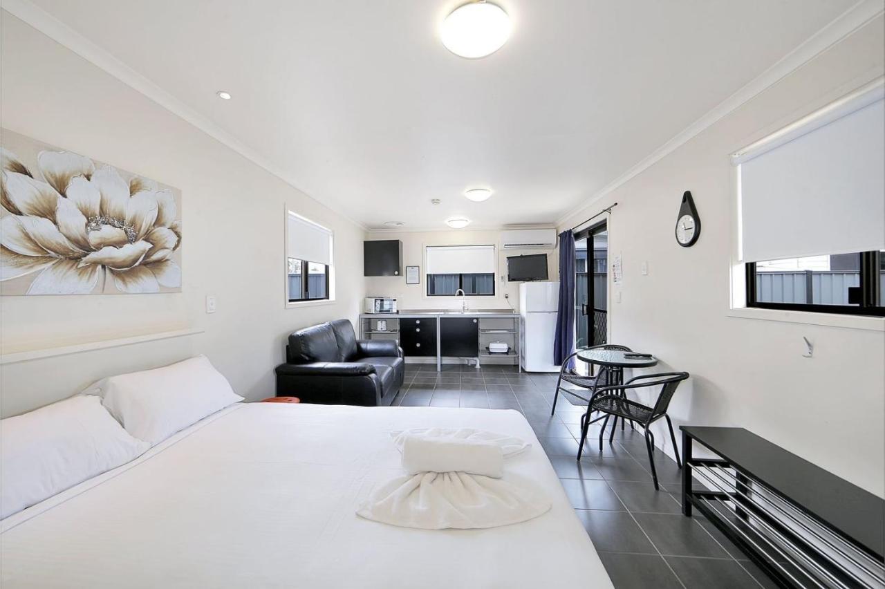 Cane Village Holiday Park Bundaberg Exteriör bild