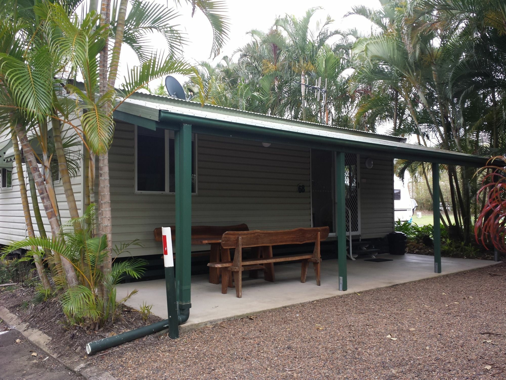 Cane Village Holiday Park Bundaberg Exteriör bild